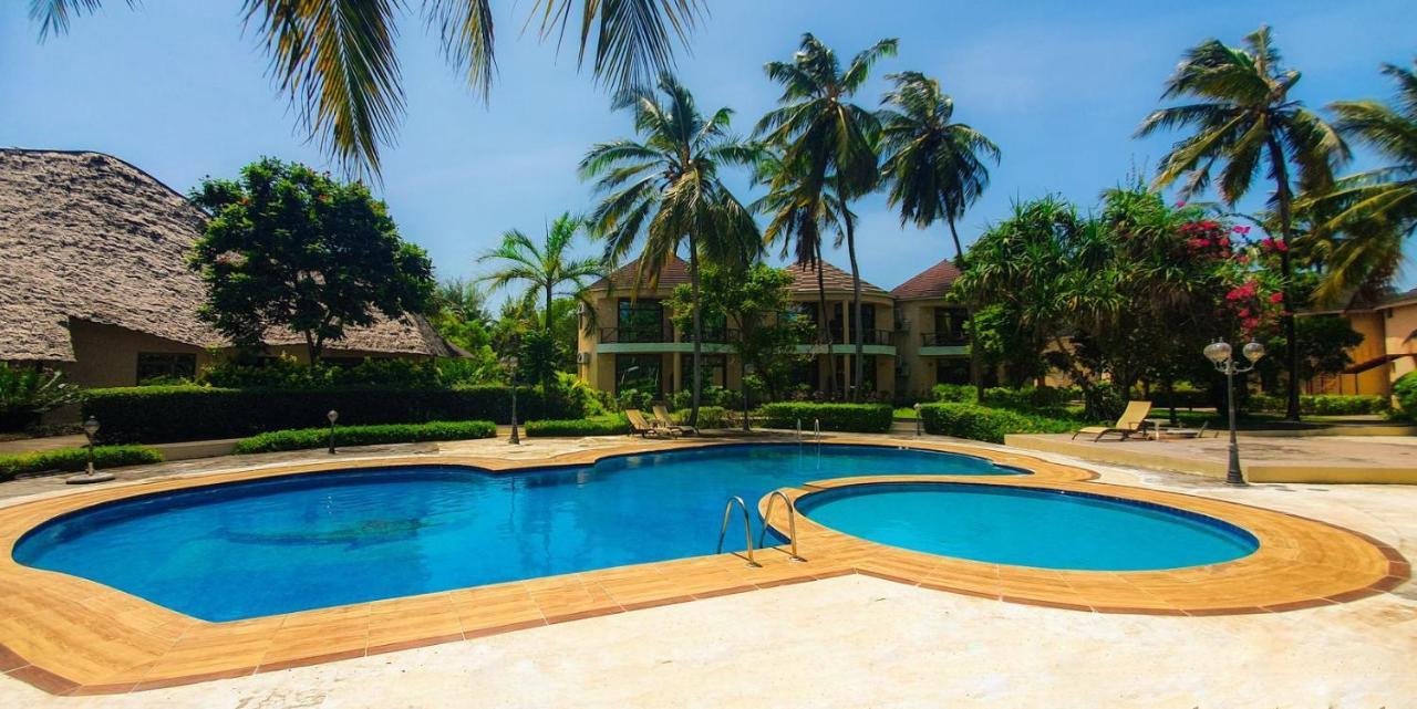 Ahg Maya Bay Resort & Spa Michamvi Exterior foto